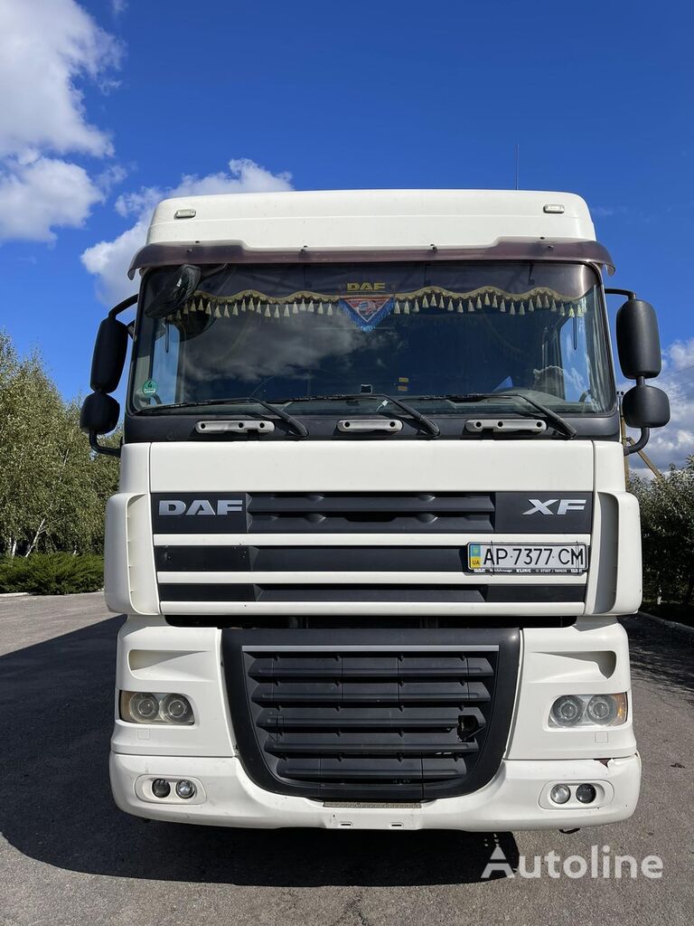 DAF XF 105 kamion za prijevoz zrna