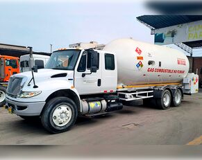 International DuraStar 4400 SBA kamion za transport gasa