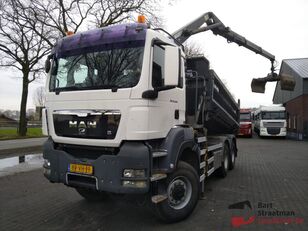 MAN TGS 26.400 6X6 BB met 2 zijden kipper en HMF 1643 Z2 kraan kiper